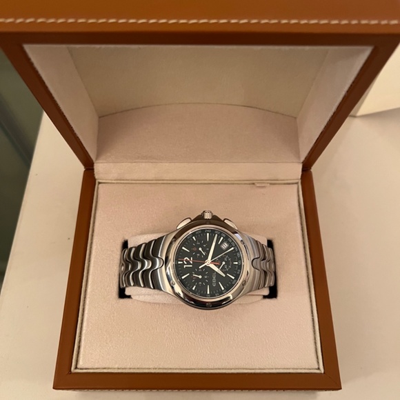 Meet your Posher, Nick - Picture 2 of 5